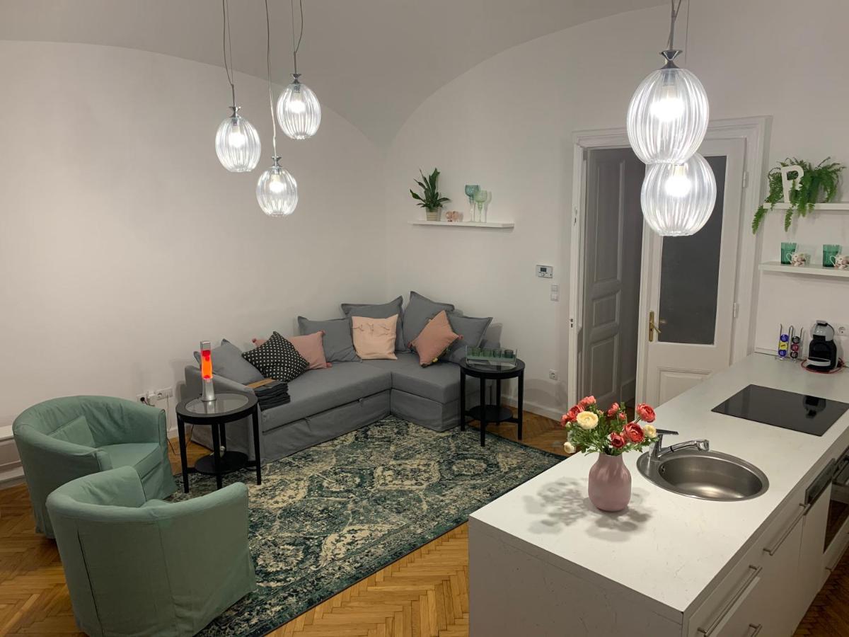 Forst-Haz Apartman Eger Exteriör bild