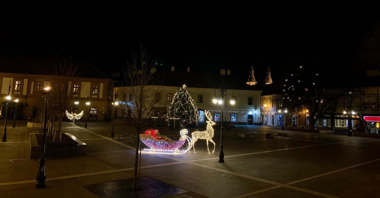 Forst-Haz Apartman Eger Exteriör bild