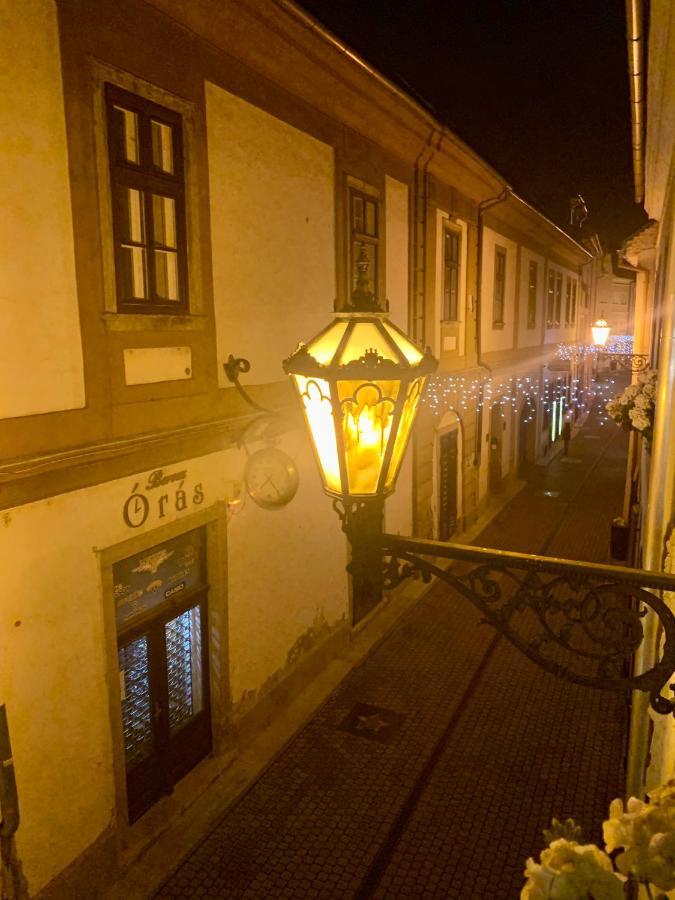 Forst-Haz Apartman Eger Exteriör bild