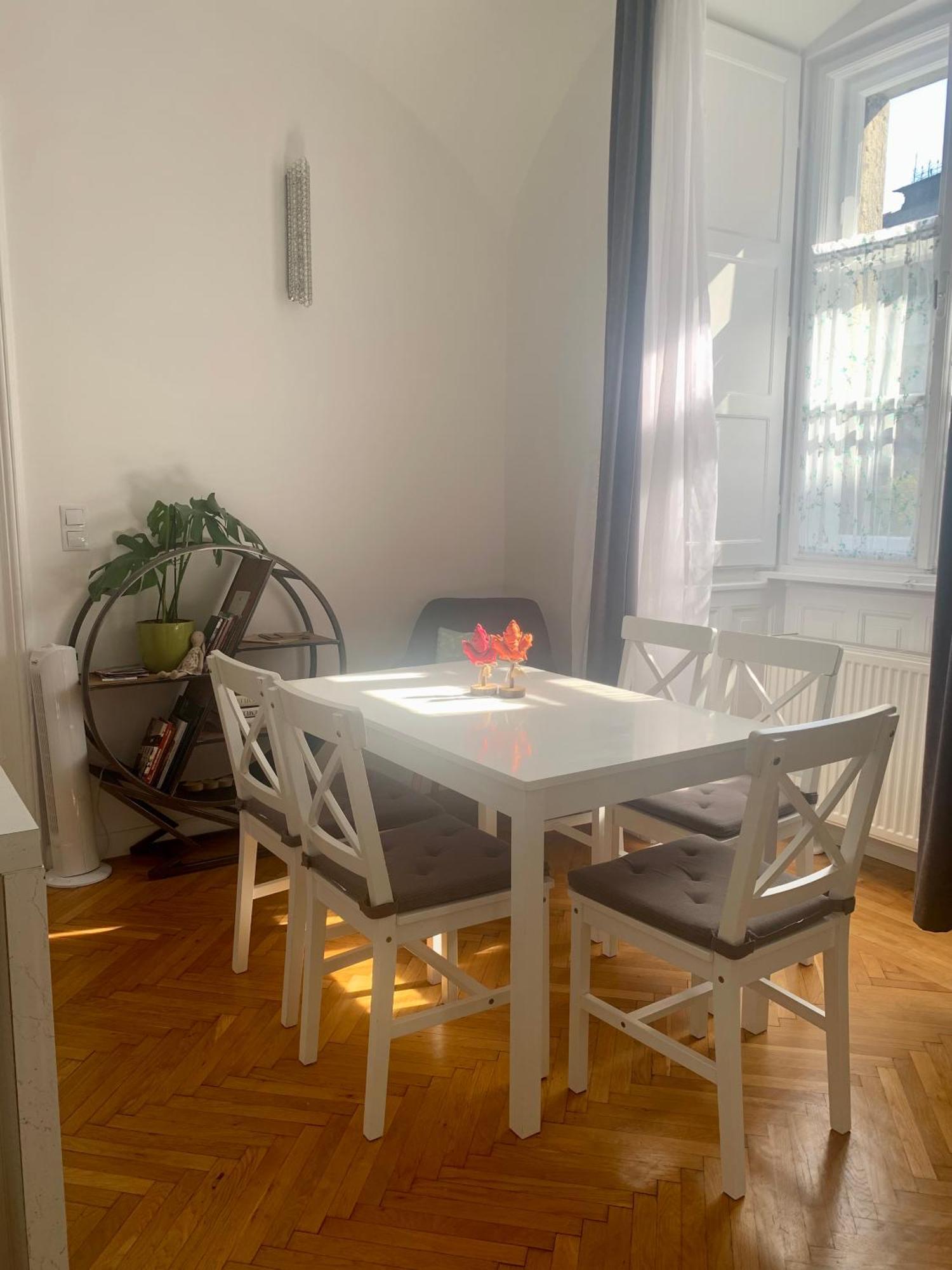 Forst-Haz Apartman Eger Exteriör bild
